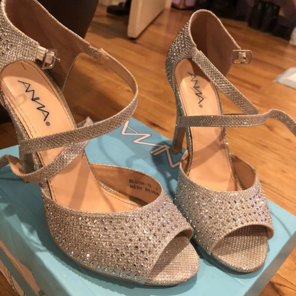 Anna Heels